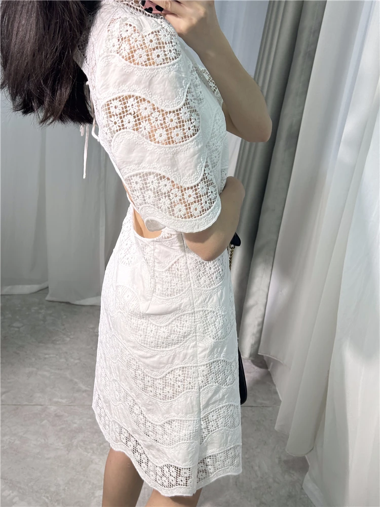 Vintage dress,White dress Waist collection 2024 spring new French style daisy lace hollow out temperament goddess style