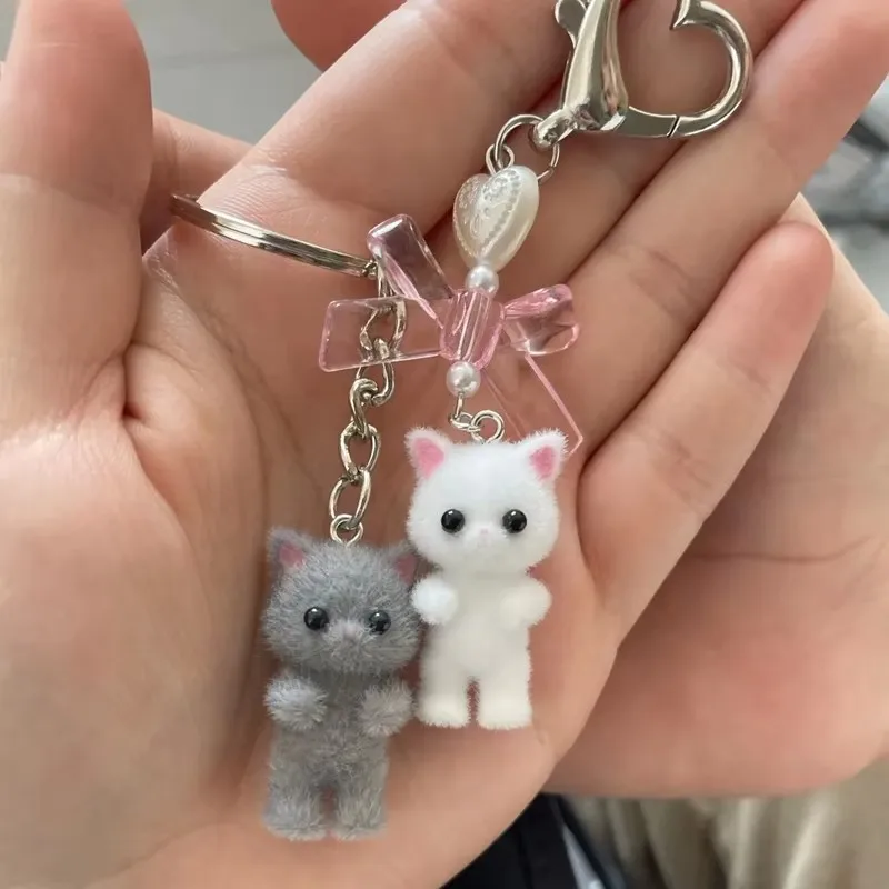 3D 만화 플로킹 고양이 키 체인, 귀여운 퍼지 키티 고양이 하트 활 키 체인, 카와이 주얼리 선물, 여성용 자동차 키 DIY 주얼리