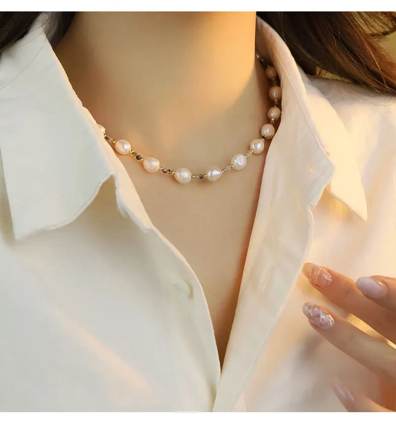 

Charm Freshwater Pearl Necklace Female Crystal Necklace Pearl String Collarbone Chain Accessory for Women Party Gift