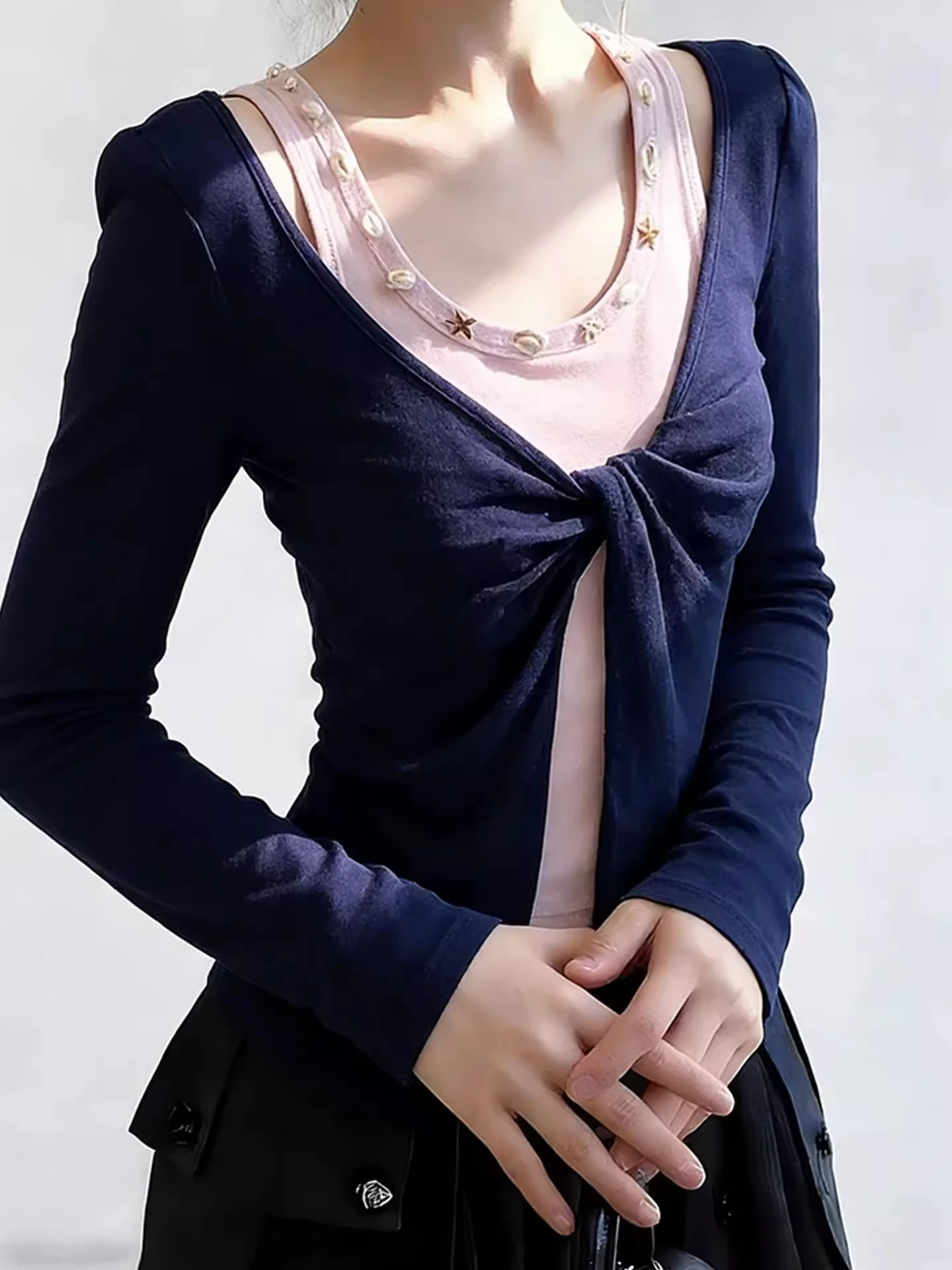 

Модная корейская футболка с длинным рукавом в стиле колор-блок, приталенная, элегантный топ для весеннего повседневного образа, из синтетического материала