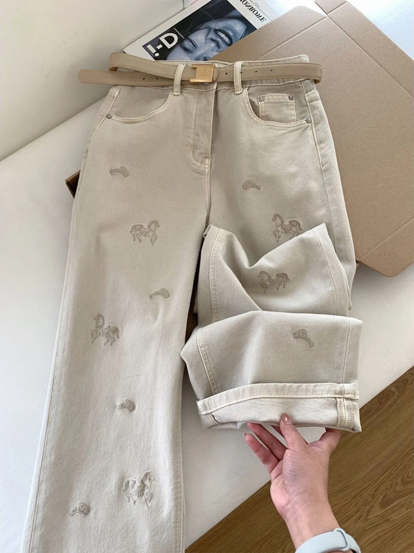 Retro American Style Embroidered Denim Jeans Women's Loose Straight Floor-Length Pants Autumn New Fashion Small  Design