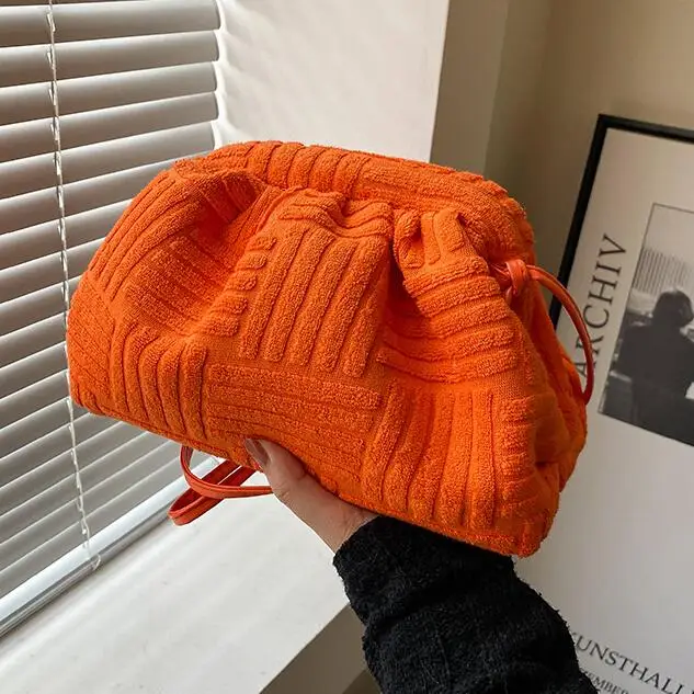Bolso de toalla de lujo para mujer, bolso de cubo portátil, bolso de hombro con cadena, bolso de mensajero, moda popular, nuevo