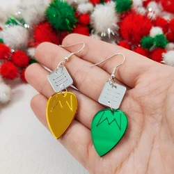 KUGUYS Christmas Light Bulb Style Drop Earrings for Women Red Green Mirror Acrylic Jewelry Fashion Gifts Accessories