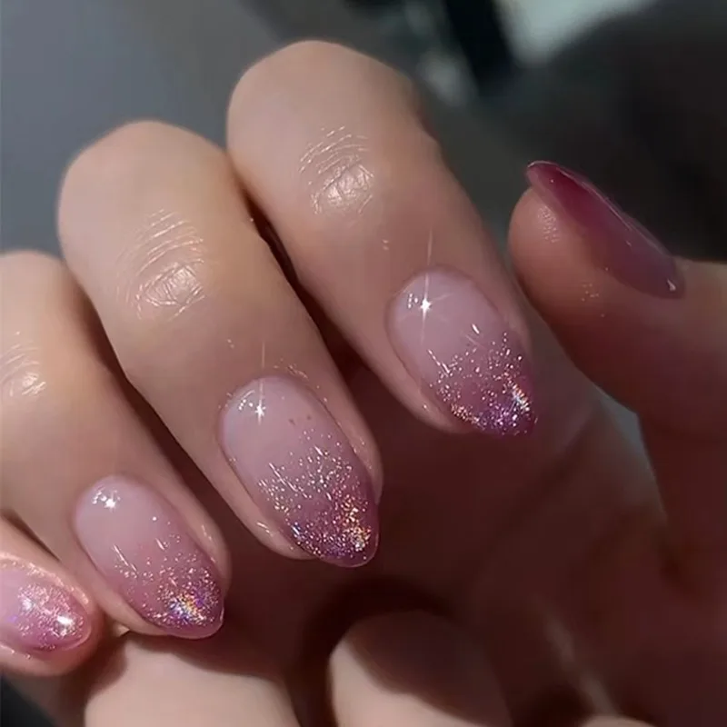 24 Stück einfache Nägel zum Aufdrücken, Acryl, hochwertige lila Glitzer-Farbverlaufs-Kunstnägel, Mandeln, mittelkurze koreanische Damennägel