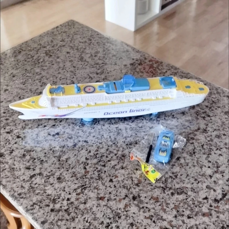 

Electric Luxury Liner Toy, 49CM Large Model & Auto Steering, with Music and Lights for Realistic Sailing Experience