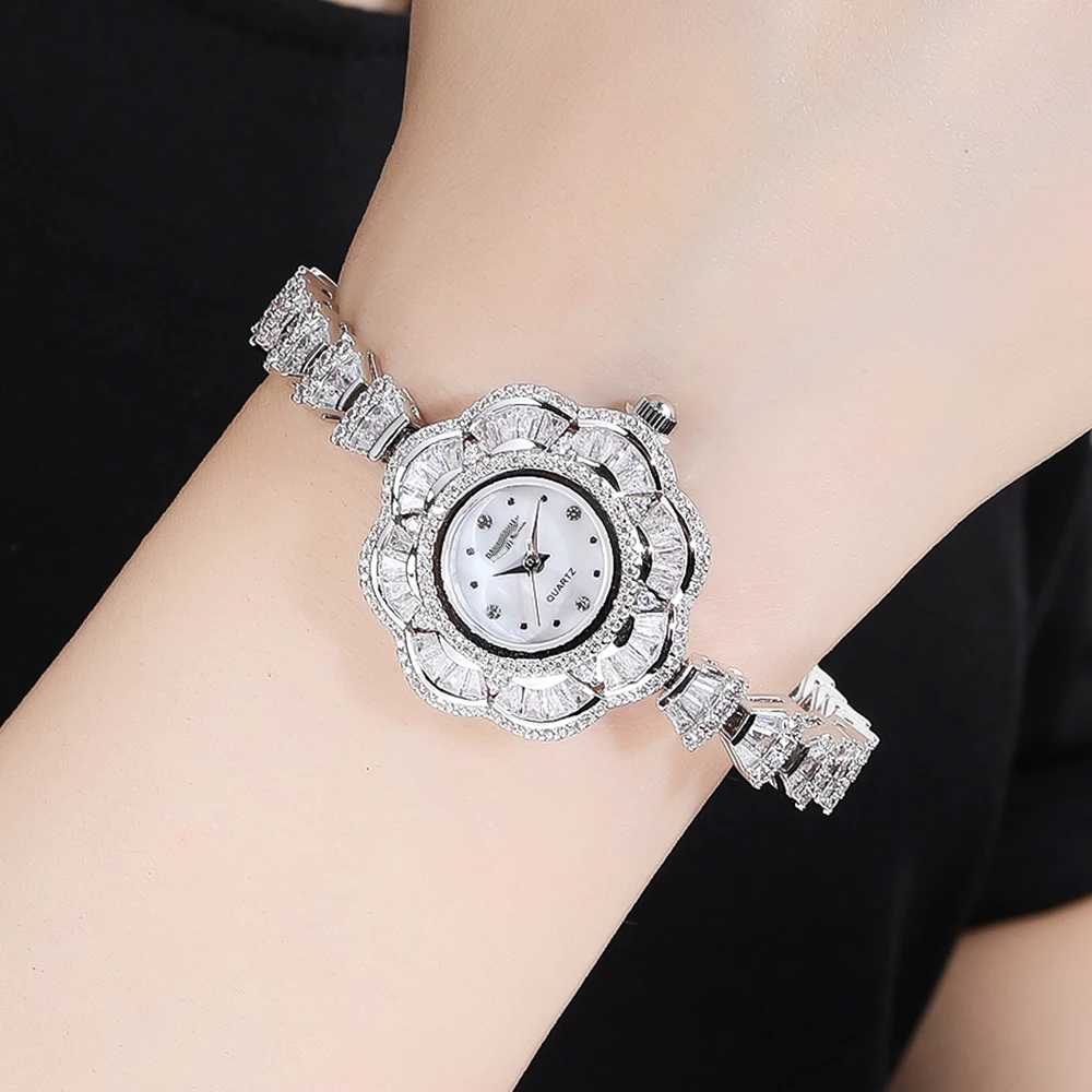 015468 Fashion Women\'s Watches Cubic Zircon Crystal Bracelet Watch for Wedding Party Fashion Jewelry Watches Flower Shape Watch