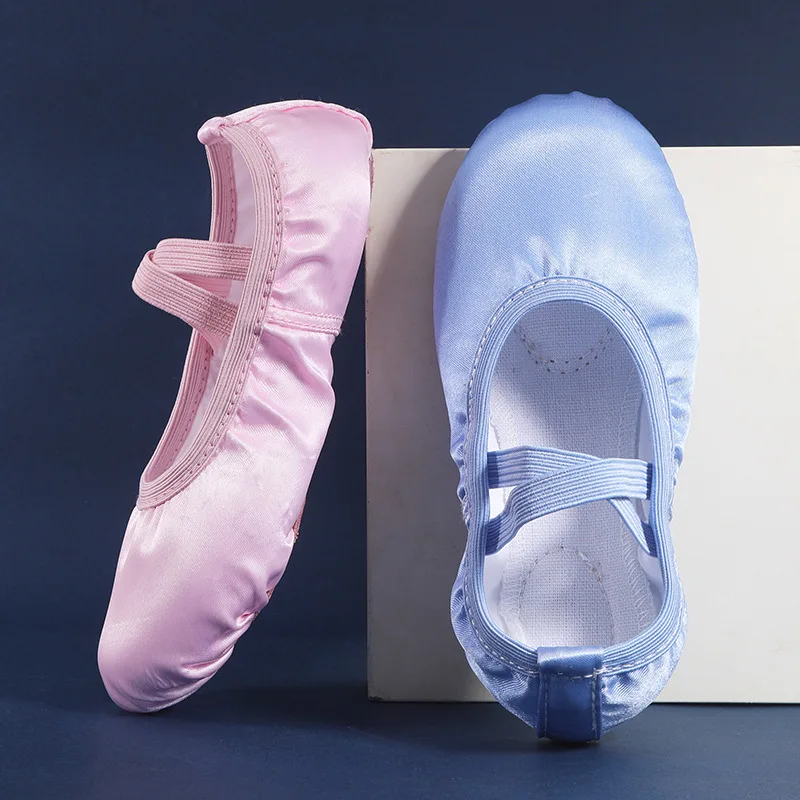 Chaussures de ballet en satin à semelle souple pour filles, pantoufles de danse de ballet, chaussures de ballerine d'entraînement pour enfants, chaussures de danse pour femmes