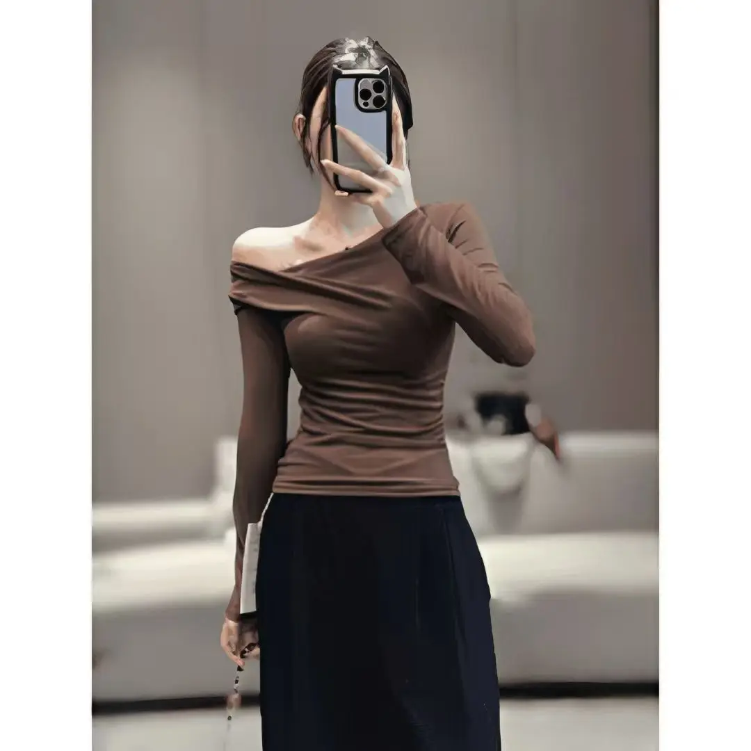 Damen T-Shirt Herbst Neu Schulterfreies Asymmetrisches One-Shoulder Langarm-T-Shirt für Mädchen Studentinnen Schlankmachendes Shirt – Detail 5