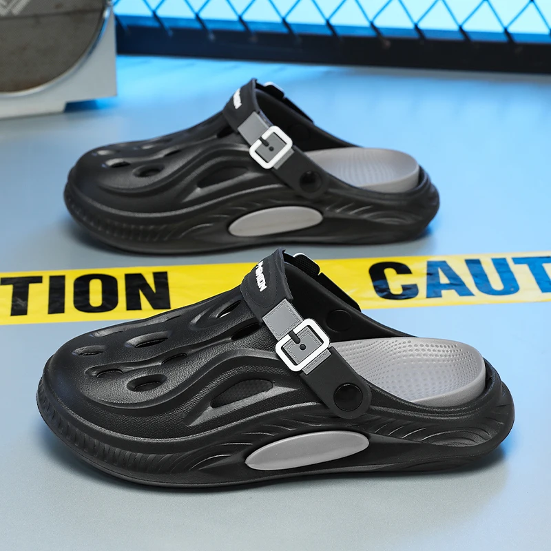 Summer New Men's Outdoor Sandals Beach Comfortable Clogs Soft Slippers Slides Men Casual Shoes Garden Shoes Male Beach Slippers