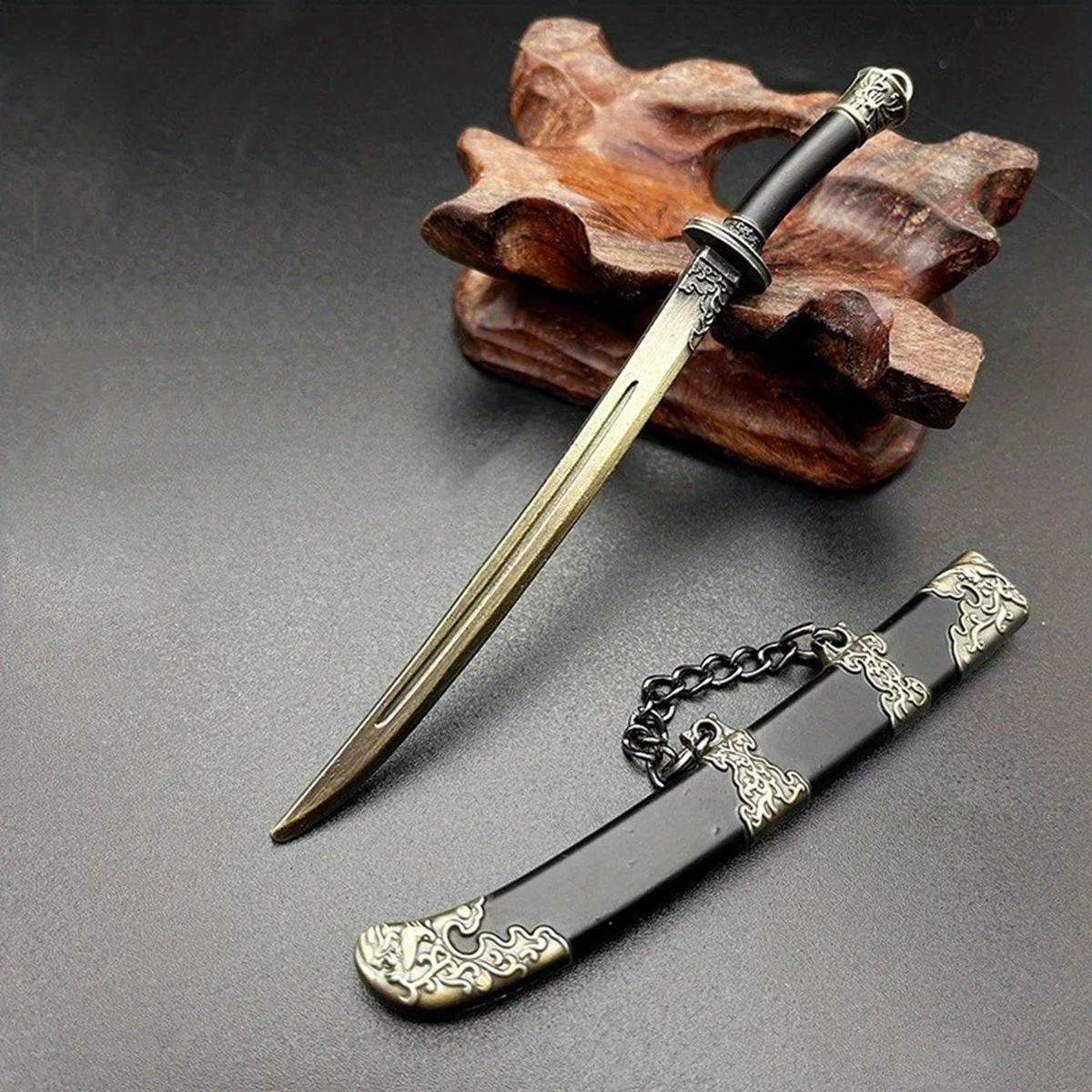 Chinese Ancient Sword Pendant Chaveiros para Mulheres e Homens, Liga Vintage, Arma Aberta Chaveiro Anéis, Acessórios Cosplay