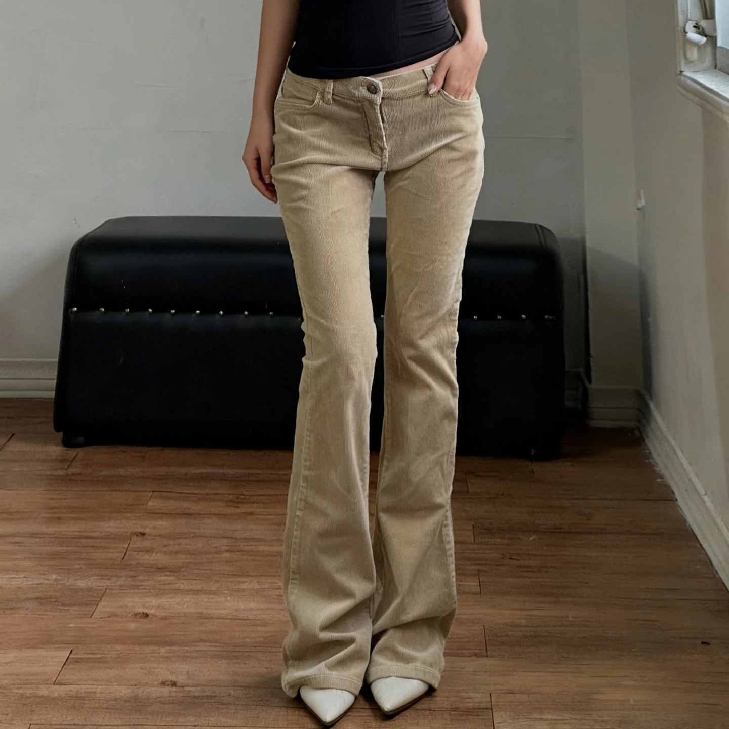 

Vintage Slim-Fitting Corduroy Pants Casual Y2K Low-Waisted Flare Pants Women Autumn Winter Fashion Streetwear Wide Leg Trousers