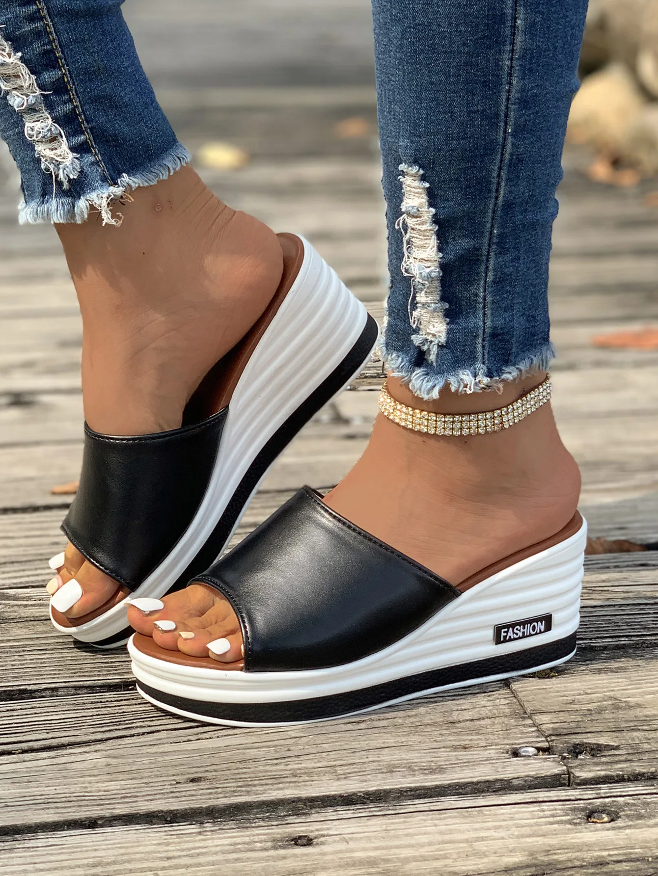 Summer Shoes for Women 2024 Fashion Peep Toe Wedges Slippers Outdoor Comfort Casual Ladies Slides Shoes Female Sandals 36-43