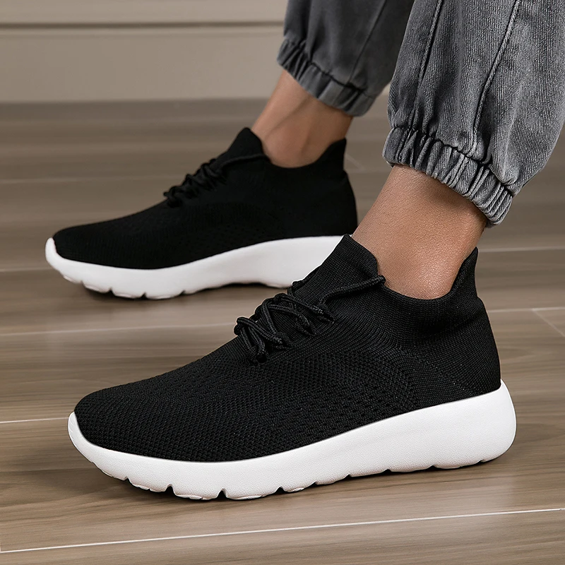 

Unisex Sports Shoes Fashion Lace Up Soft Soled Anti Slip Casual Sneakers 2025 New Outdoor Running Tennis Shoes for Men Women