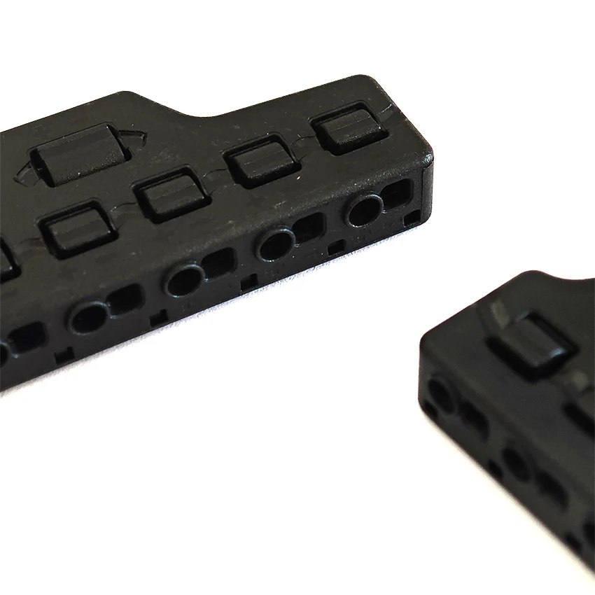 Black 1/3 1/6 Low Voltage 0-42V Parallel Connector 3Ports 6-Ports Connect Wire Splitter For LED Line Connection Terminal