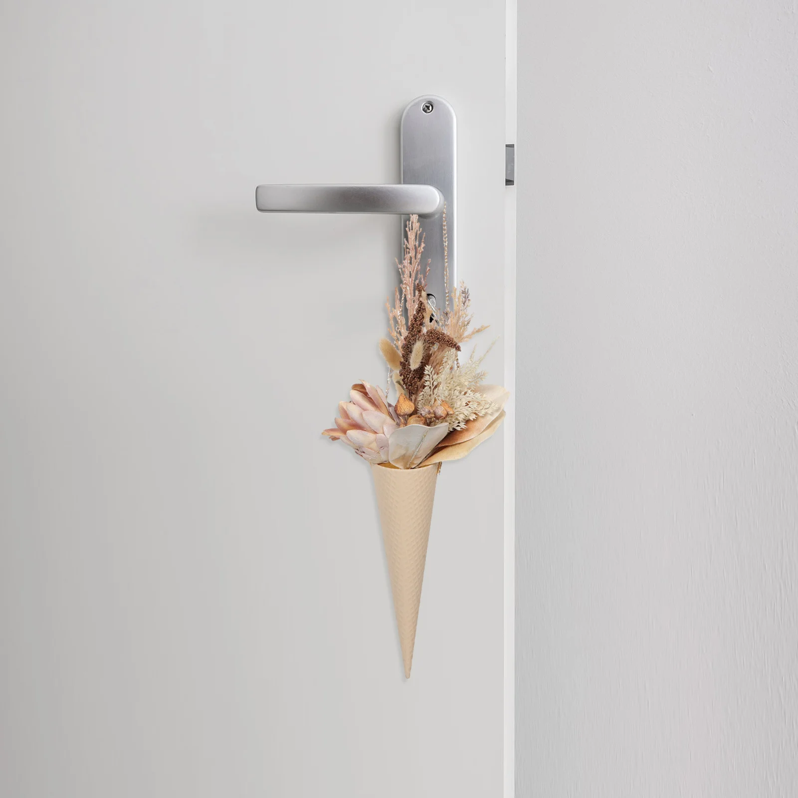 

4Pcs Ice Cream Cone Floral Box Waterproof Portable Rose Bouquet Holder Creative Flower Packaging for Special Occasions