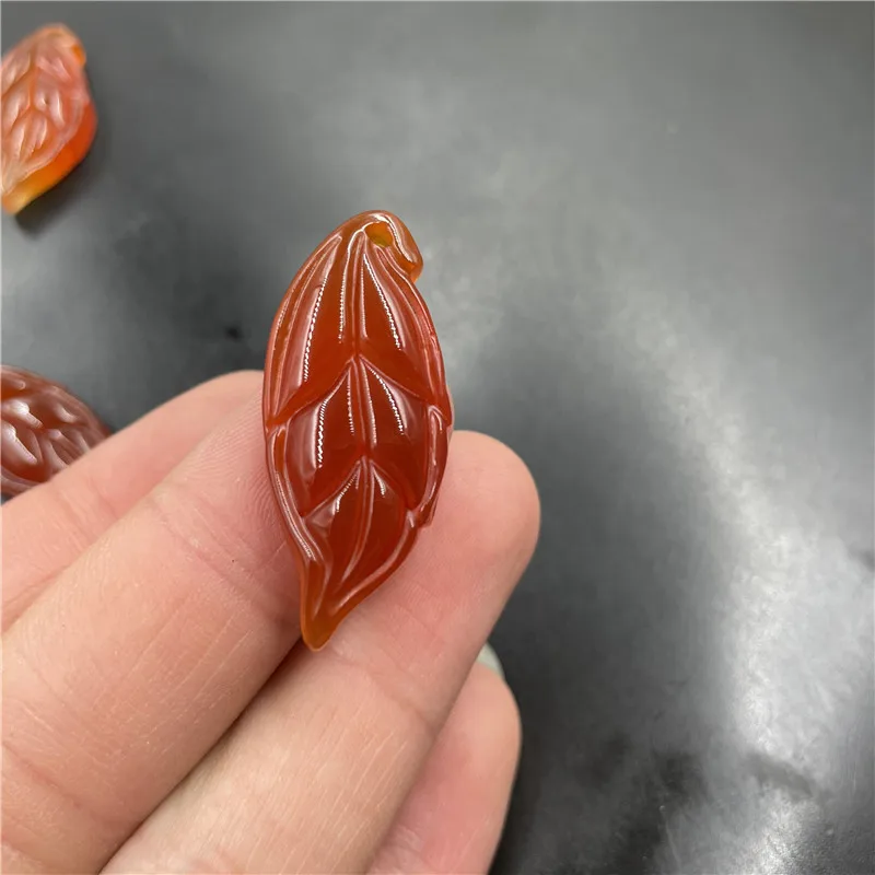 Cheap Jade Red Agate Small Leaf Pendant Red Chalcedony Descendants of the Rich Pendant Jade pendant