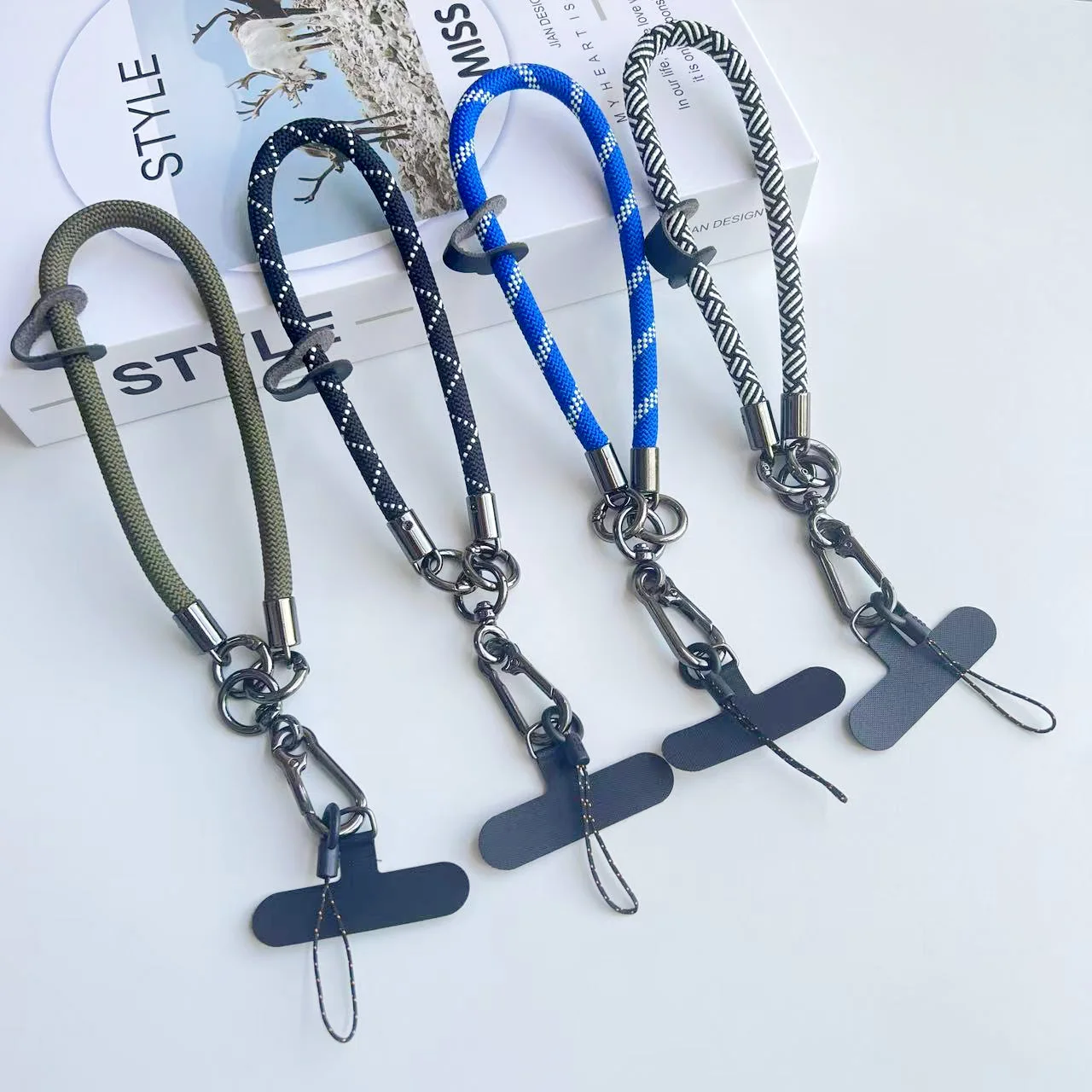 

New Rich Woman For Mobile Phone Chain Crystal Hand Bow Beaded Bag Pendant Fashion Light Luxury Chain Anti Loss Lanyard