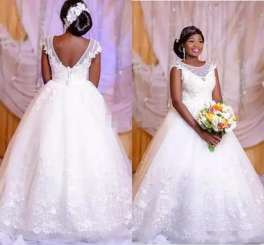 Suknie ślubne z afrykańską koronką aplikowaną na zamówienie, nigeryjskie suknie ślubne dla czarnoskórych kobiet, suknie balowe, ręcznie robione suknie