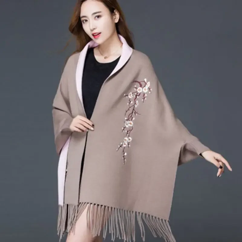 

Shawl women's cardigans sweater autumn and winter mother cloak paired with knitted spring and autumn coat sleeves and tassel