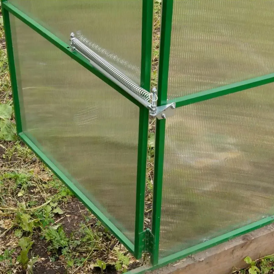 Automatischer Lüftungsöffner für Gewächshäuser, geeignet für Seitentüren und Fenster von Gewächshäusern, wärmebetrieben, belastbar bis 400°C.