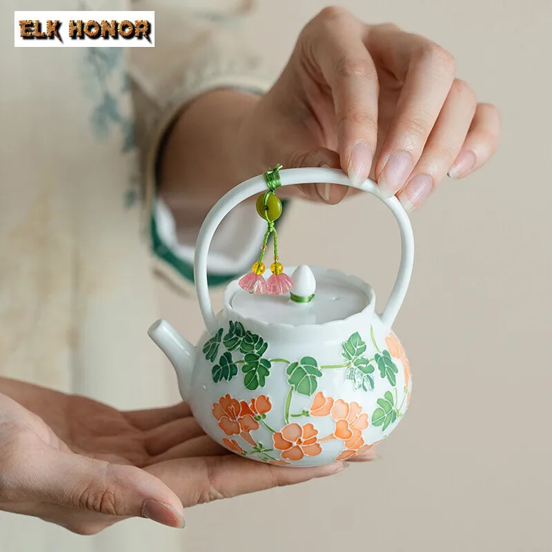 125ml Pure Hand-painted Campanula Teapot Handmade Lifting Beam Pot Tea Soaking Kettle with Infuser Kung Fu Tea Drinkware Craft