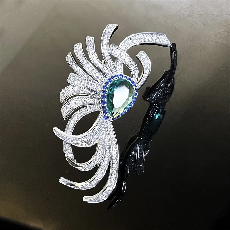 OKILY Fashionable and Luxury Zircon Peacock Green Feather Brooch Pin Skirt Evening Dress Plant Leaf Brooches for Women Ornament