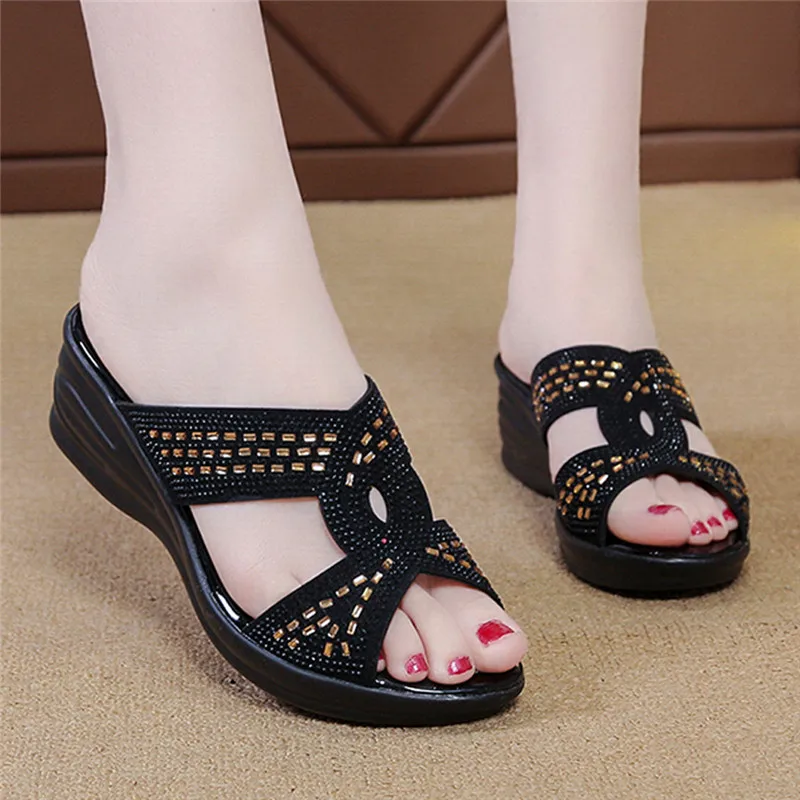 Women\'s Open Toe Slippers Fashion Rhinestones Decor Platform Slipper Summer New Comfy High Thick Heel Slippers Mother Sandals