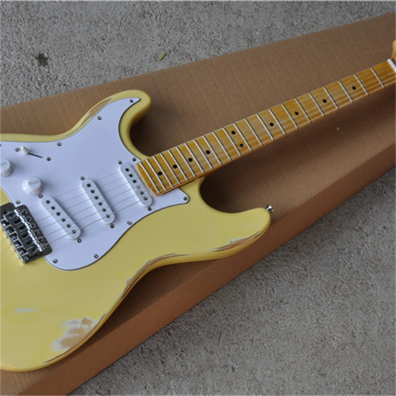 

Yellow relic electric guitar, left hand, 6 strings