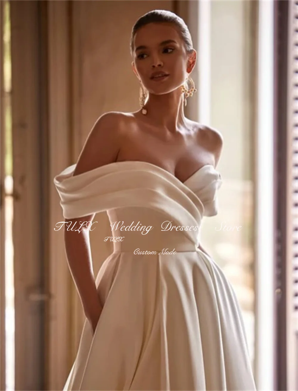 تولكس فساتين زفاف فاخرة من الساتان العاجي رقبة على شكل V قبالة الكتف زي العرائس خط سويب تراين فيستدوس دي نوفيا مخصص