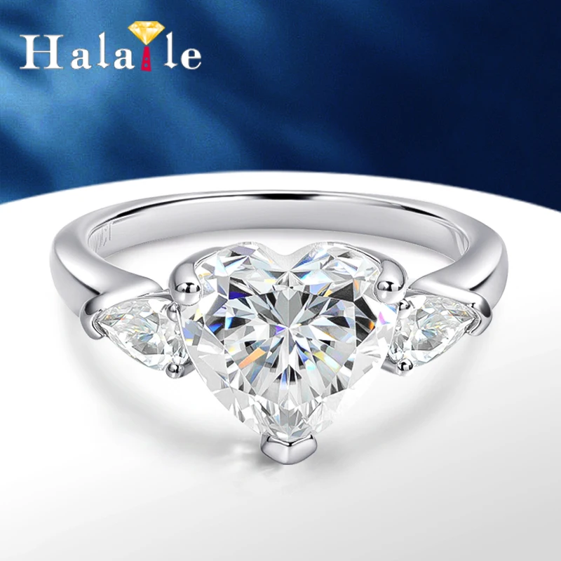 

Halaile D Color Moissanite S925 Sterling Silver Love Heart Ring with GRA Classic Fine Jewelry Women Bridal Wedding Elegant Gift