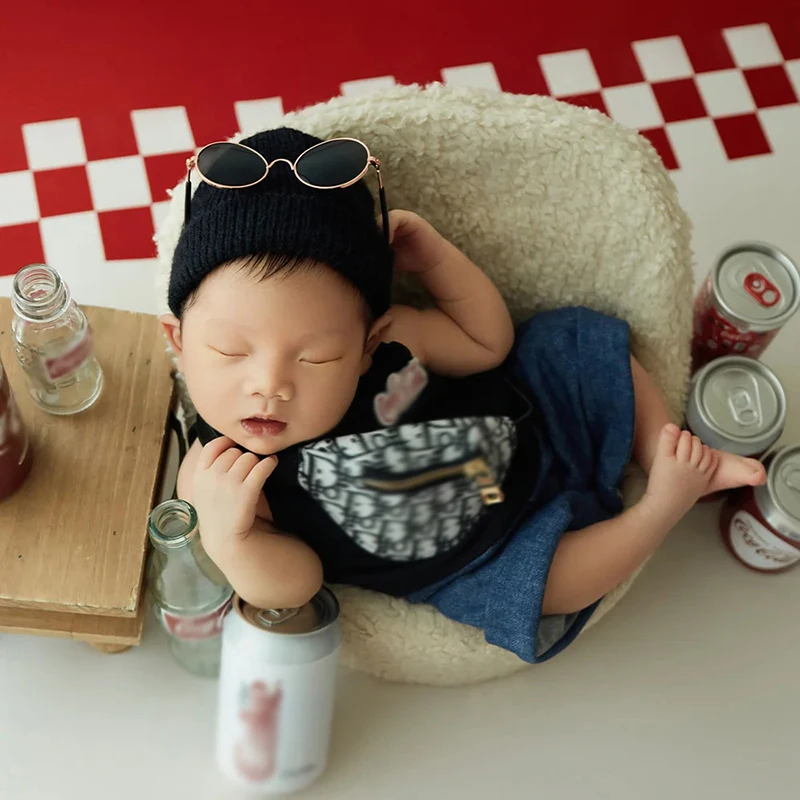 Satu Set perlengkapan fotografi tema anak laki-laki keren, Jumpsuit anak perempuan baru lahir, Set botol minum tema foto, properti dekorasi pengambilan bayi