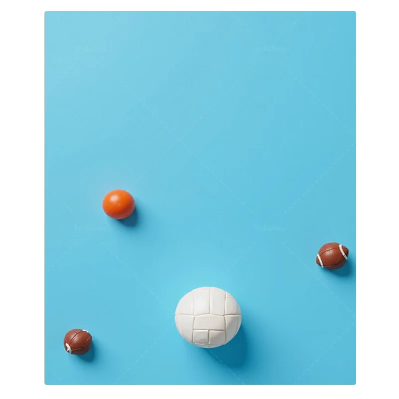قطعة واحدة من بطانية الفانيلا الرياضية الزرقاء مع كرات القدم والكرة الطائرة لمشاعر يوم اللعبة