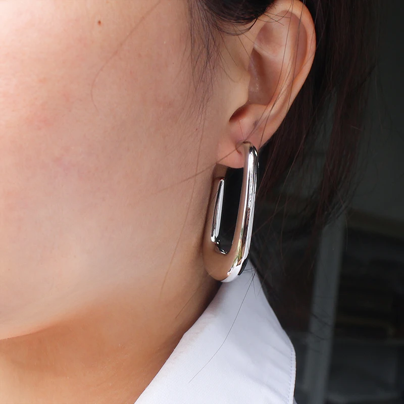 High Quality Lightweight Minimalist Gold Plated U-Shaped Chunky Hoop Earrings Fashion Simple Geometric Design for Party view 6