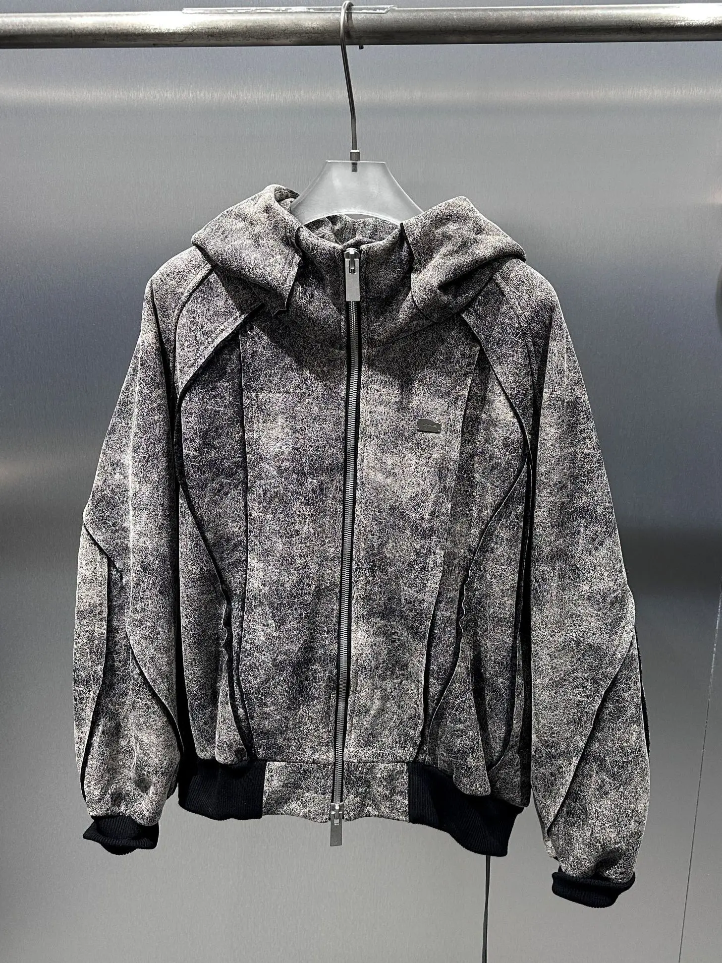 

Trendy Men's Winter Heavyweight Leather And Fur Jaet Loose Fit Youthful Hooded Cotton Coat American Sle Worn-In Look