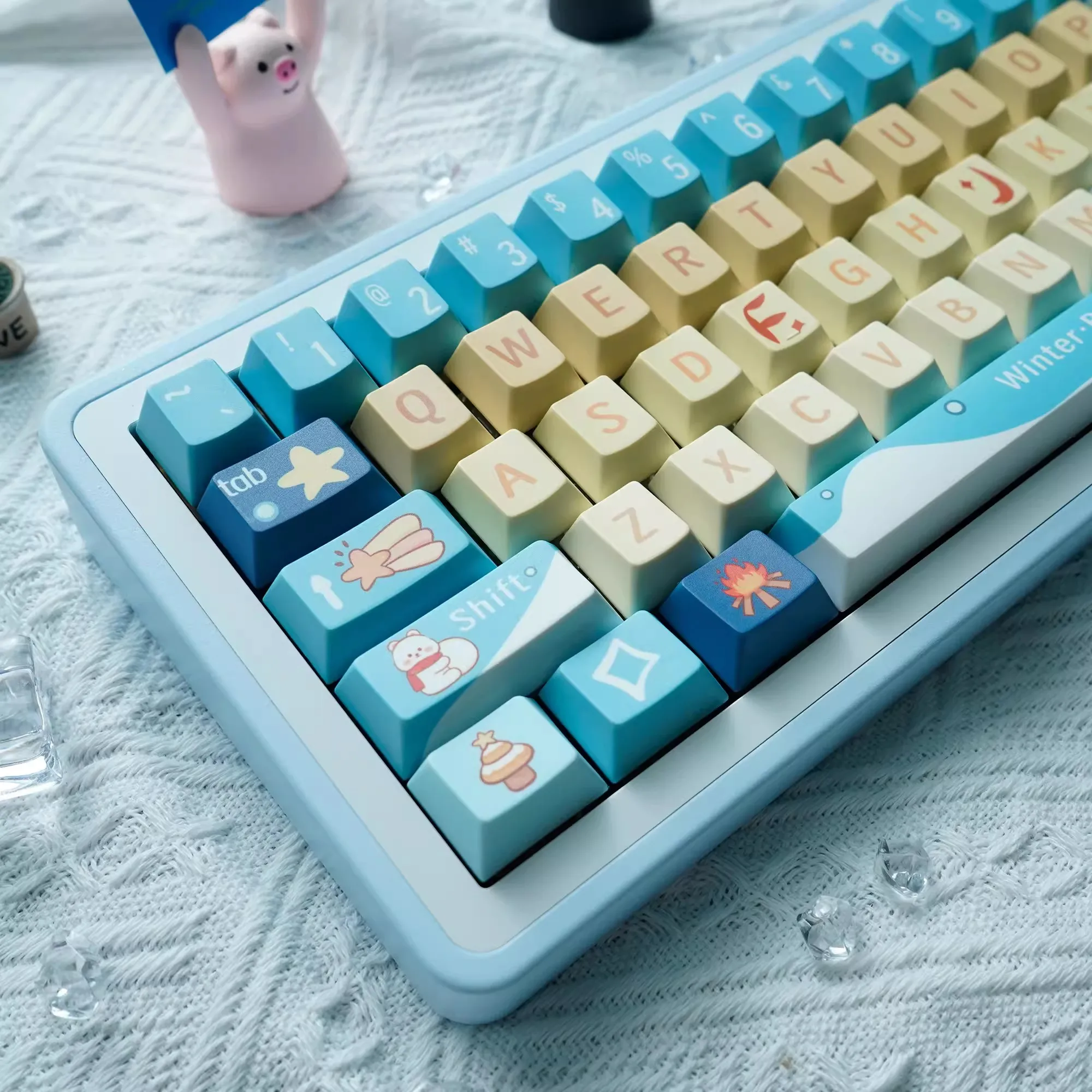 FKKeys 1 Set Winter Bear Keycaps Personality PBT Dye Sublimation Key Caps Cherry Profile 1.7mm Lightproof Keycap For MX Switch