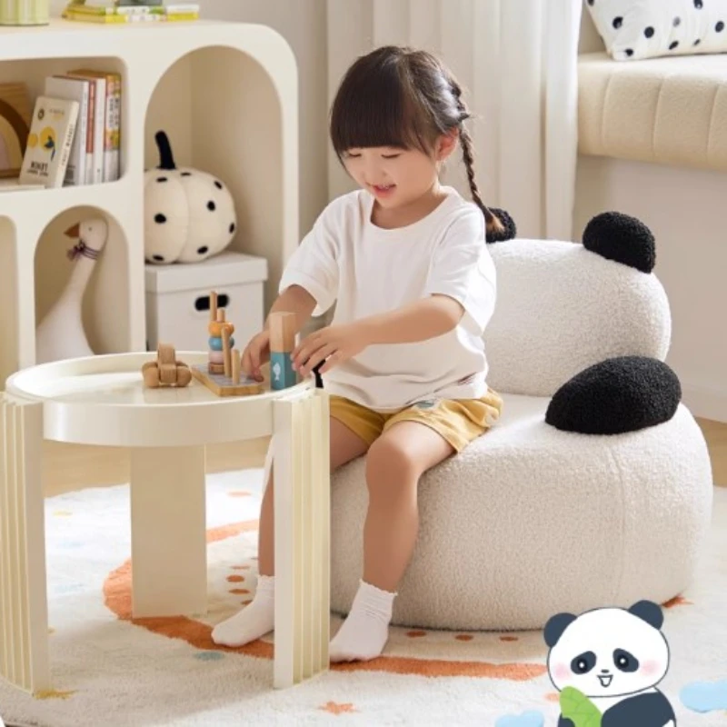 赤ちゃんのソファと椅子,豪華なデザイナーの家具,個々のソファ,家の床,キュートでソフト