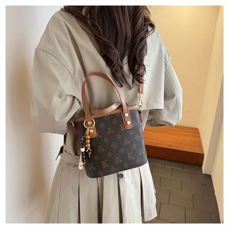 

Women's Handbag Crafted From Premium Leather Featuring Casual Paris Vintage Style​