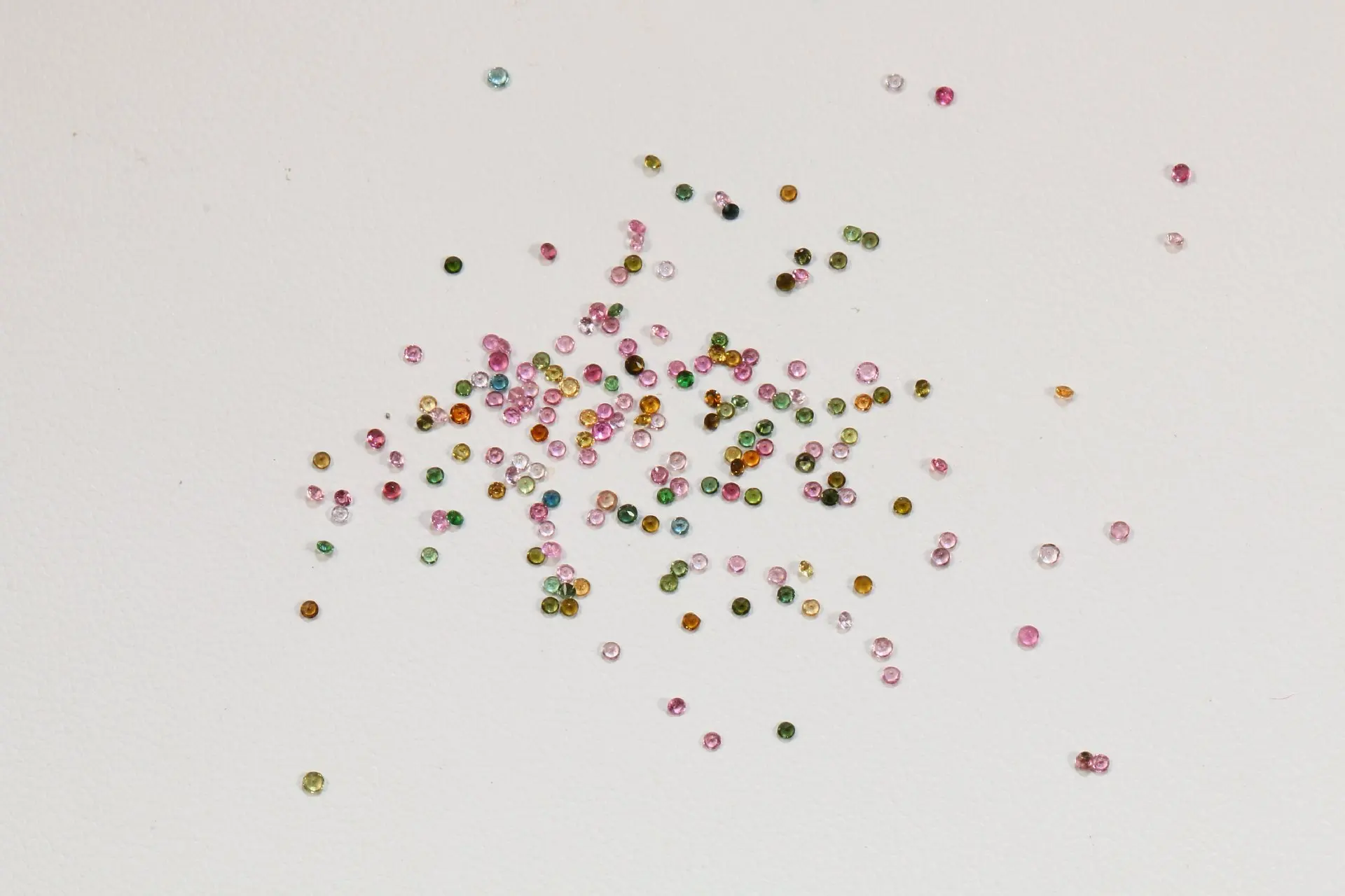 

Wholesale 20pcs/lot Mixed Natural Multi Tourmaline Bead Cabochon 1mm 1.5mm Round Brilliant-cut Gemstone Jewelry Accessory