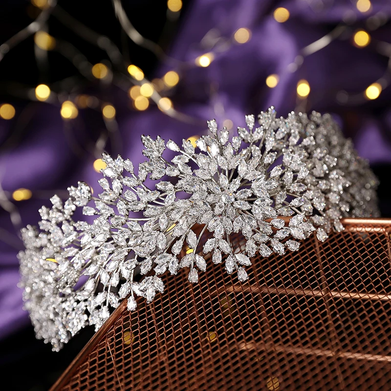 Tiaras And Crowns HADIYANA Retro Luxury Design Wedding Accessories Bridal Hair Party Prom BC6780 Wedding Gift