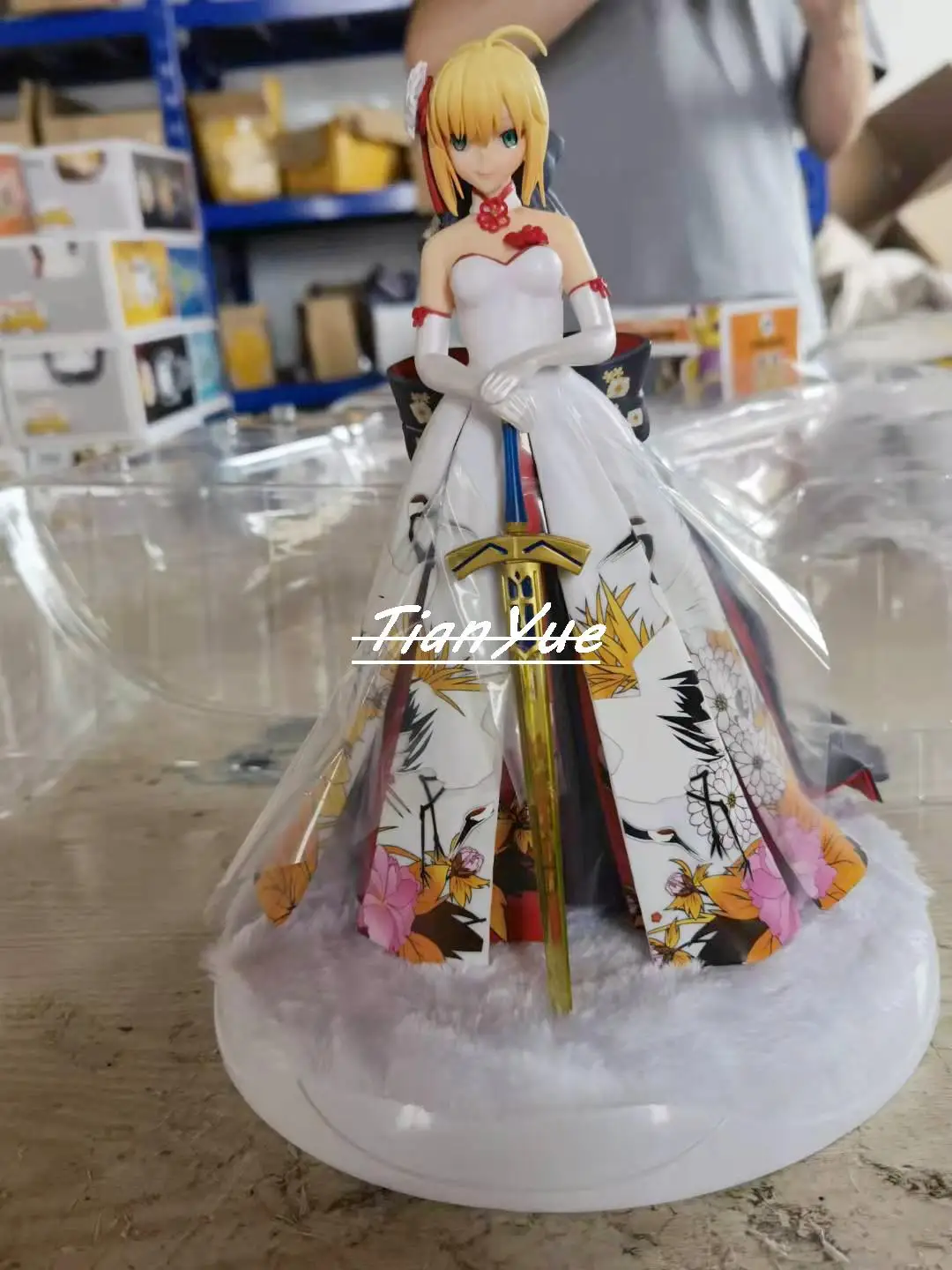 Fate Grand Saber Fairy Crane Kimono dress saber Dress Ver. PVC Action Figure Toys 26cm