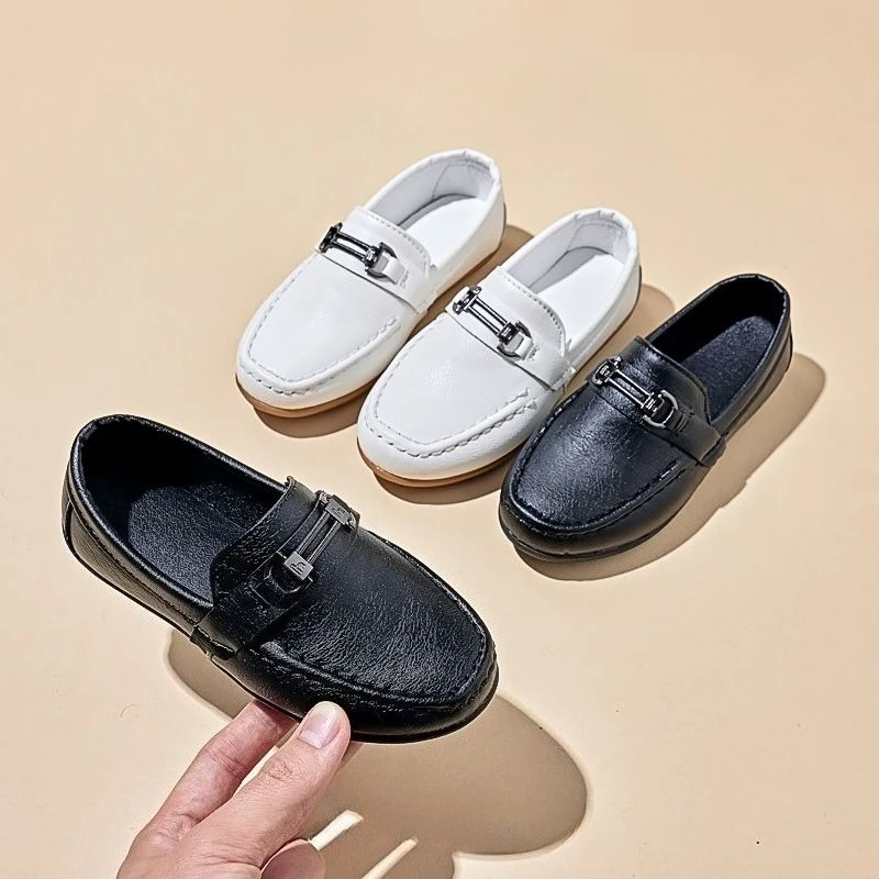 

Кожаные туфли без шнуровки для мальчиков, Новое поступление 2026, черная детская летняя обувь на мягкой подошве, повседневная модельная обувь для выступлений на сцене 3, 6 лет