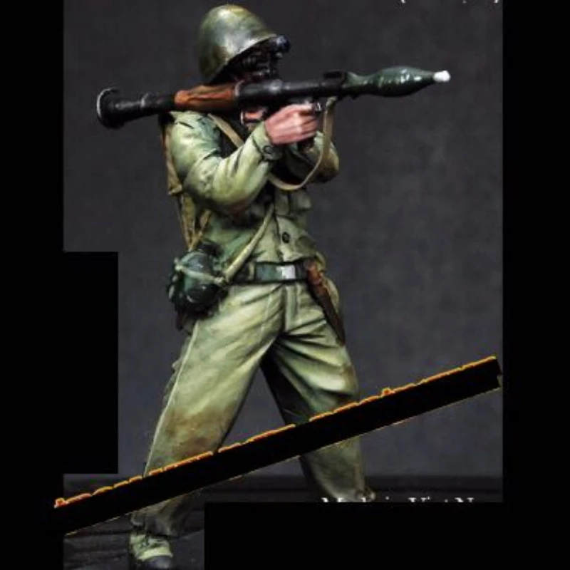 

1/35 Scale Resin Figure Model Kit Vietnam War Vietnamese Soldiers Use RPG Unassembled and Unpainted Diorama DIY Toys