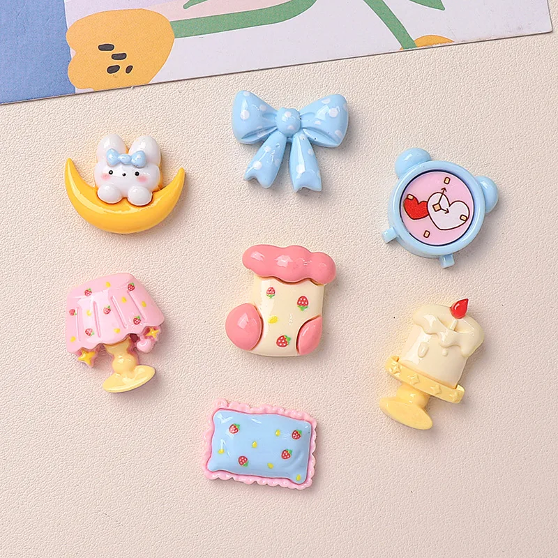 

100pcs Kawaii Resin Miniature Rabbit Socks Flatback DIY for Phone Case Hairpin Keychain Earrings Scrapbook Wholesale Craft