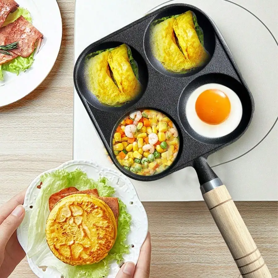 

Сковорода с антипригарным покрытием и плоским дном с 4 отверстиями. Практичная кухонная плита для яиц, пельменей, стейков — работает с индукционной плитой.