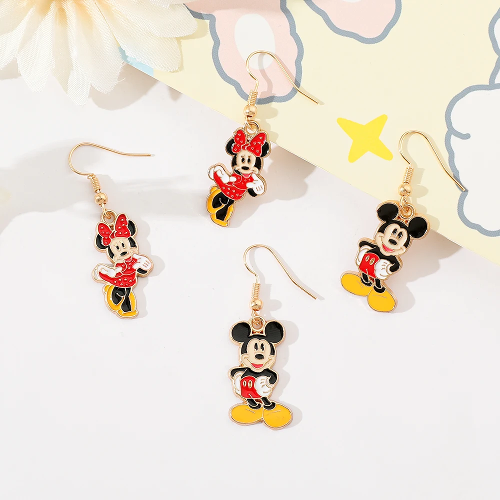 1/2 زوج الكرتون ديزني ميكي ماوس أقراط لطيف الحرم الجامعي الشباب الفتيات الأقراط أزياء ارتداء هدية الفتيات يجب أن يكون