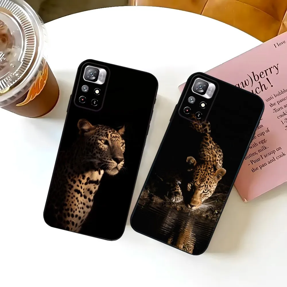 

Fashion Tiger Leopard Phone Case For Samsung S25,S24,S23,S22,S21,FE,S30,S20,S10,Plus,Ultra,Lite 5G Silicone Cover