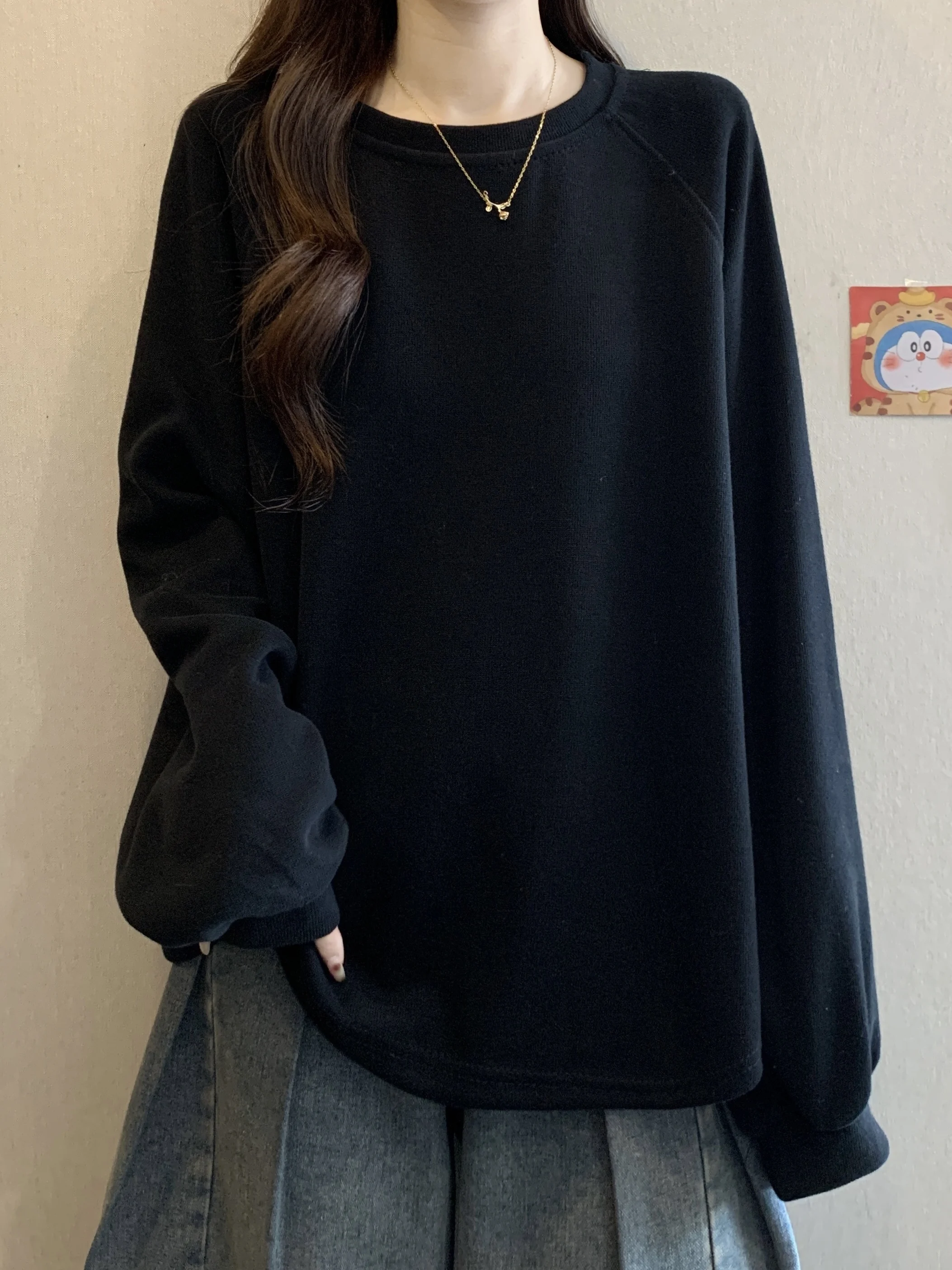 

Black Long Sleeve Sweatshirt Women plus Size Loose Slimming Autumn Winter Casual Comfortable Soft Cashmere Fashionable Top