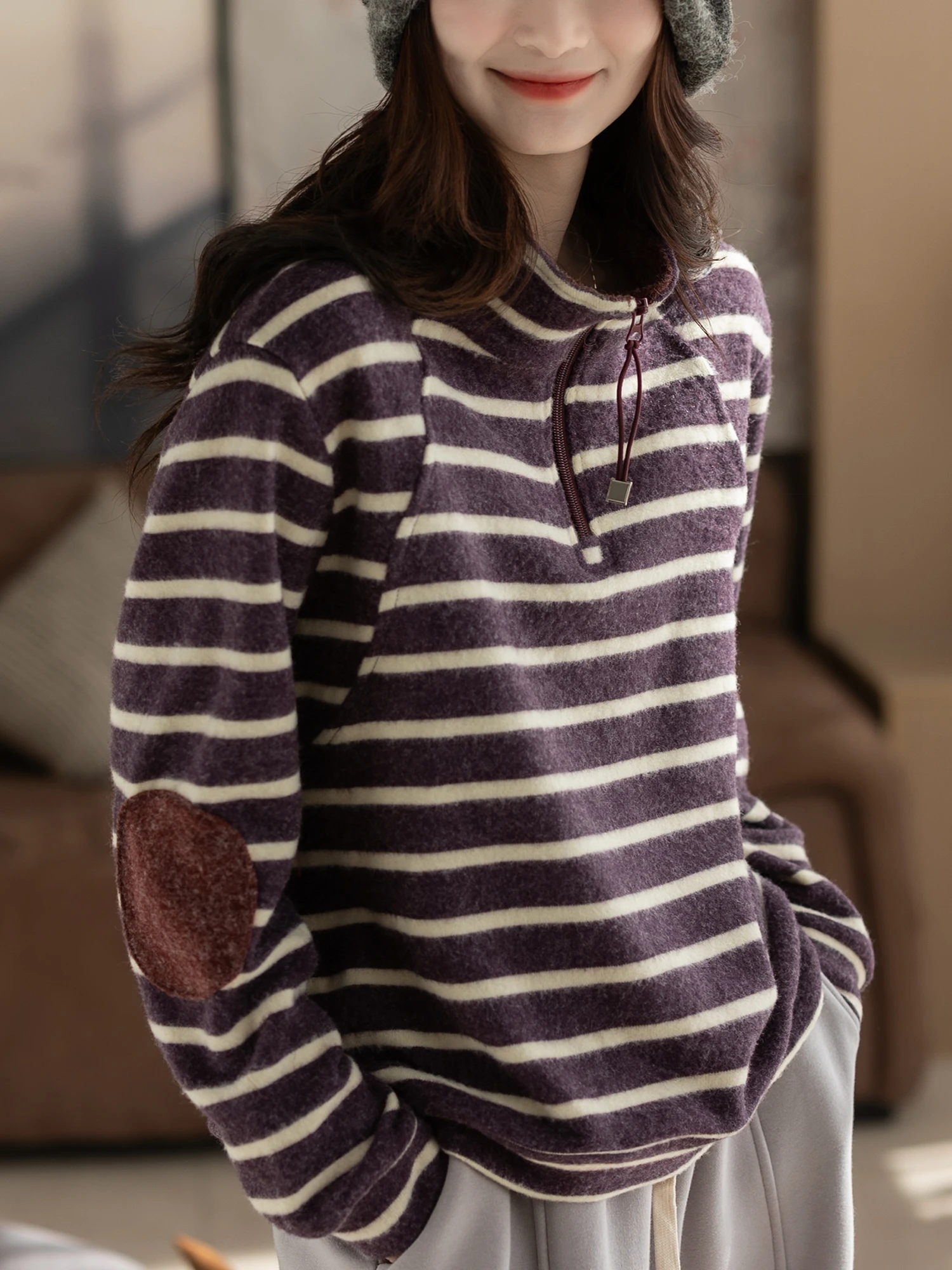 

Casual High Collar Women's Feather Jaet Stripe Versatile Retro Faionable Autumn Winter New Sle Warm Knitted Top for Ladies