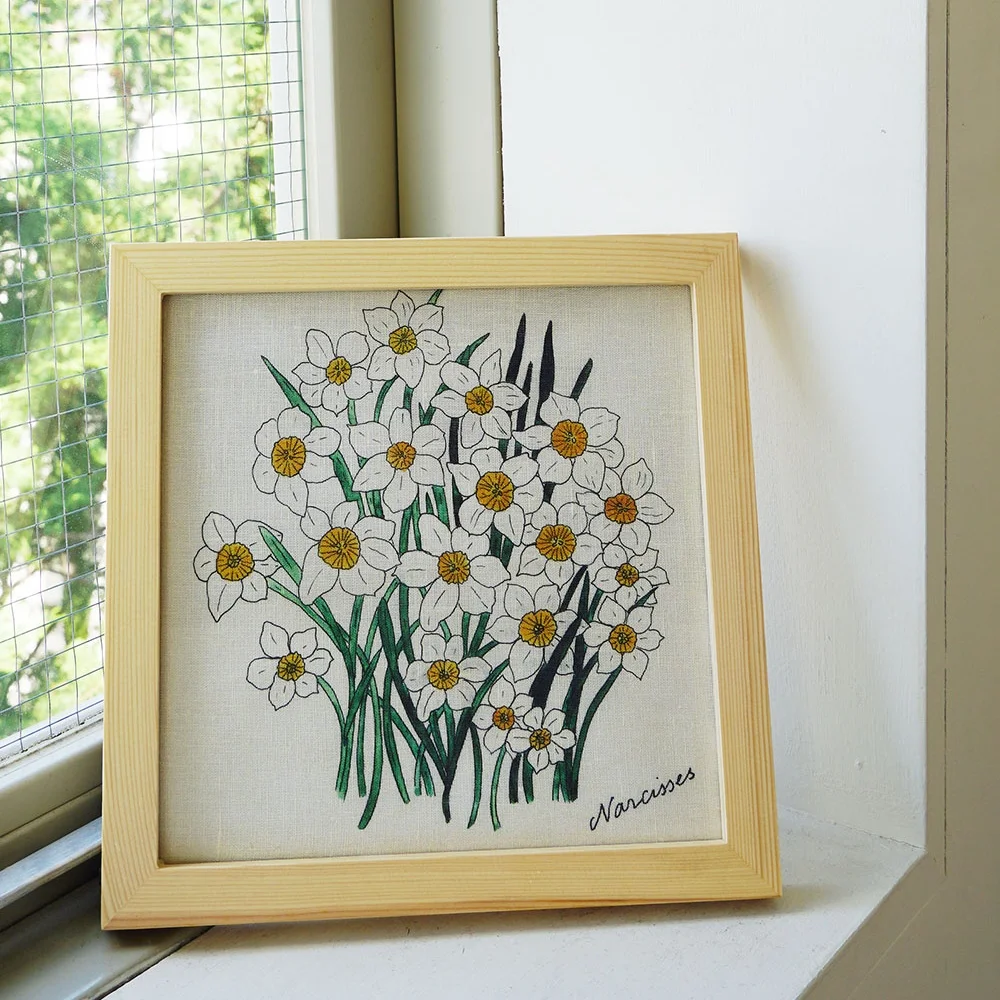 フォグリネンワーク-花柄イラスト-デザイナーコラボレーション-小さなハンカチ-装飾アートワーク-リネン素材-ユニークなデザイン