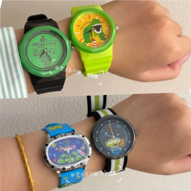 Montre de la série Toy Story 5, boîte mystère, montre-bracelet à quartz décontractée, style aléatoire, cadeau surprise, objet de collection